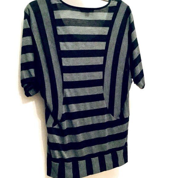Black and Gray Stretch Striped Tunic, Women’s Size S- Banana Republic - Picture 6 of 8